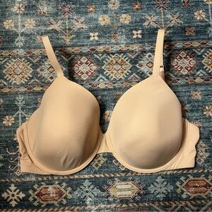 True & Co underwire t-shirt bra // 32DDD